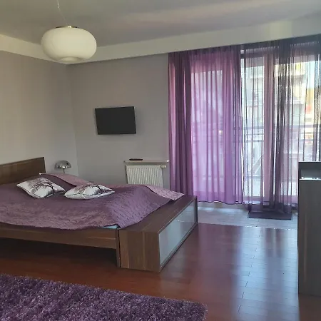 Domino Apartment *