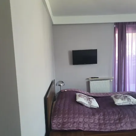 Apartment Domino